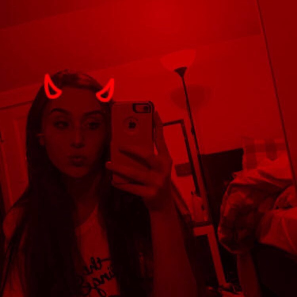 Meet your Posher, Zena